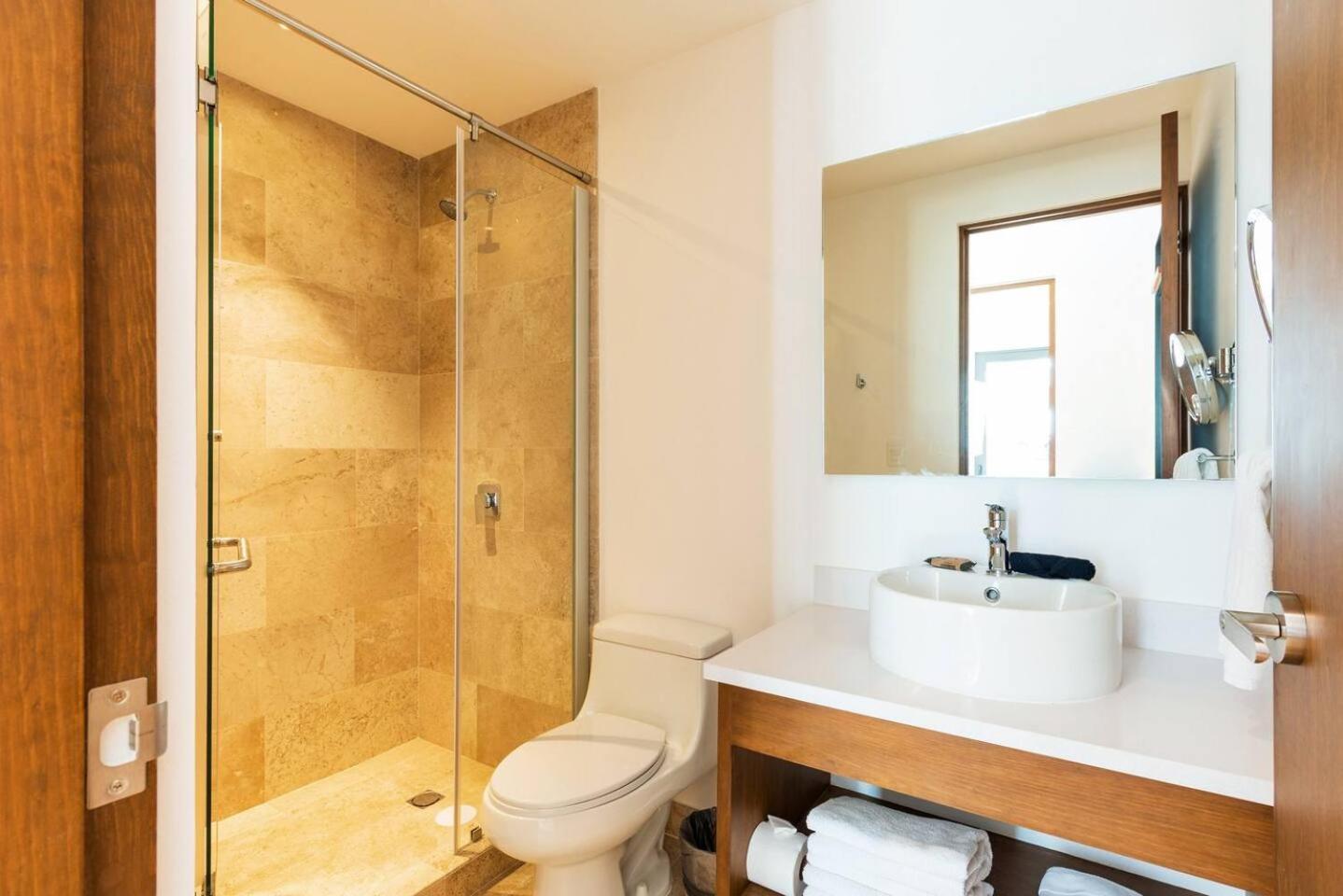 Luxury 1br In Serenada Building *